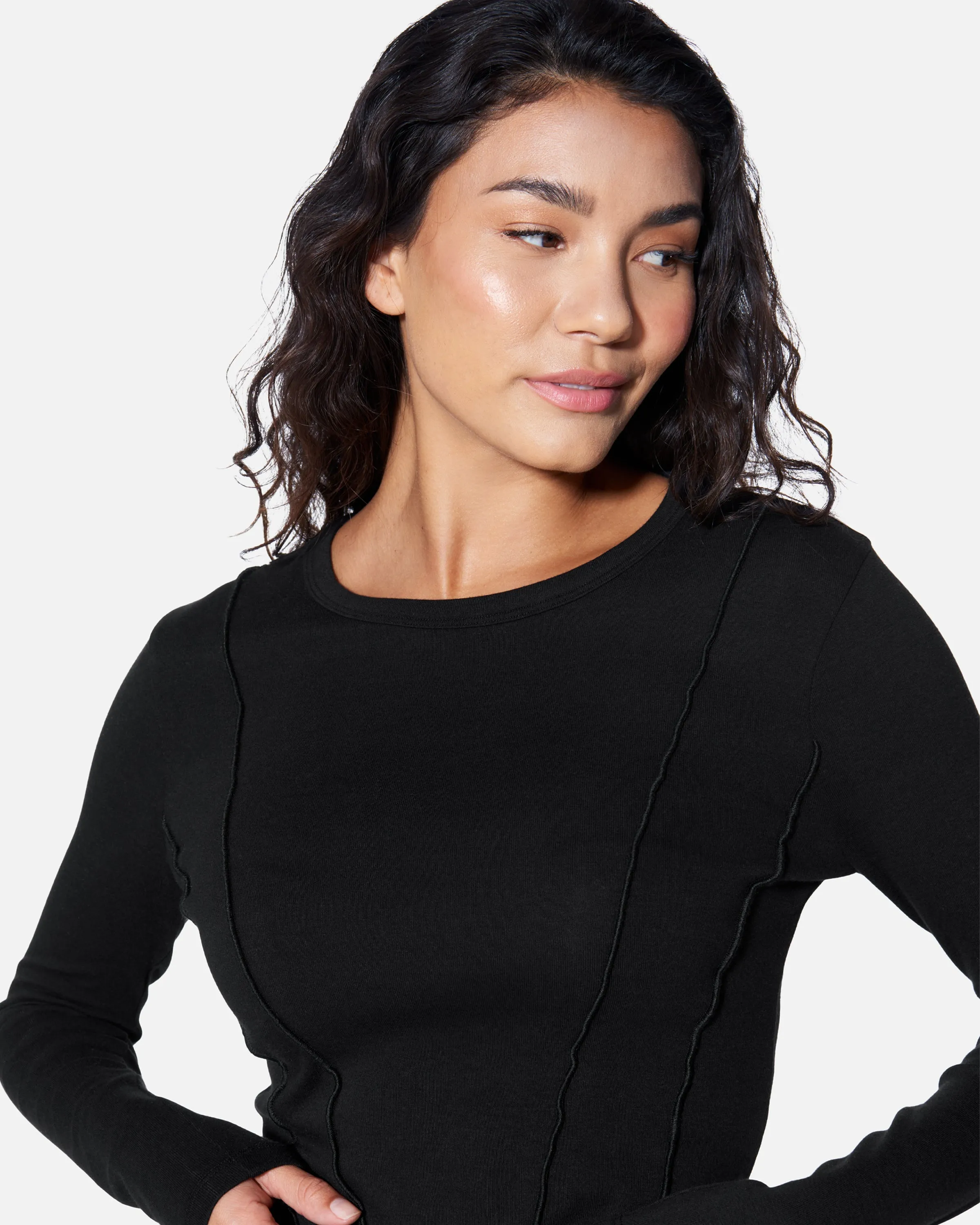 ESSENTIAL EASY LIVING LONG SLEEVE TOP