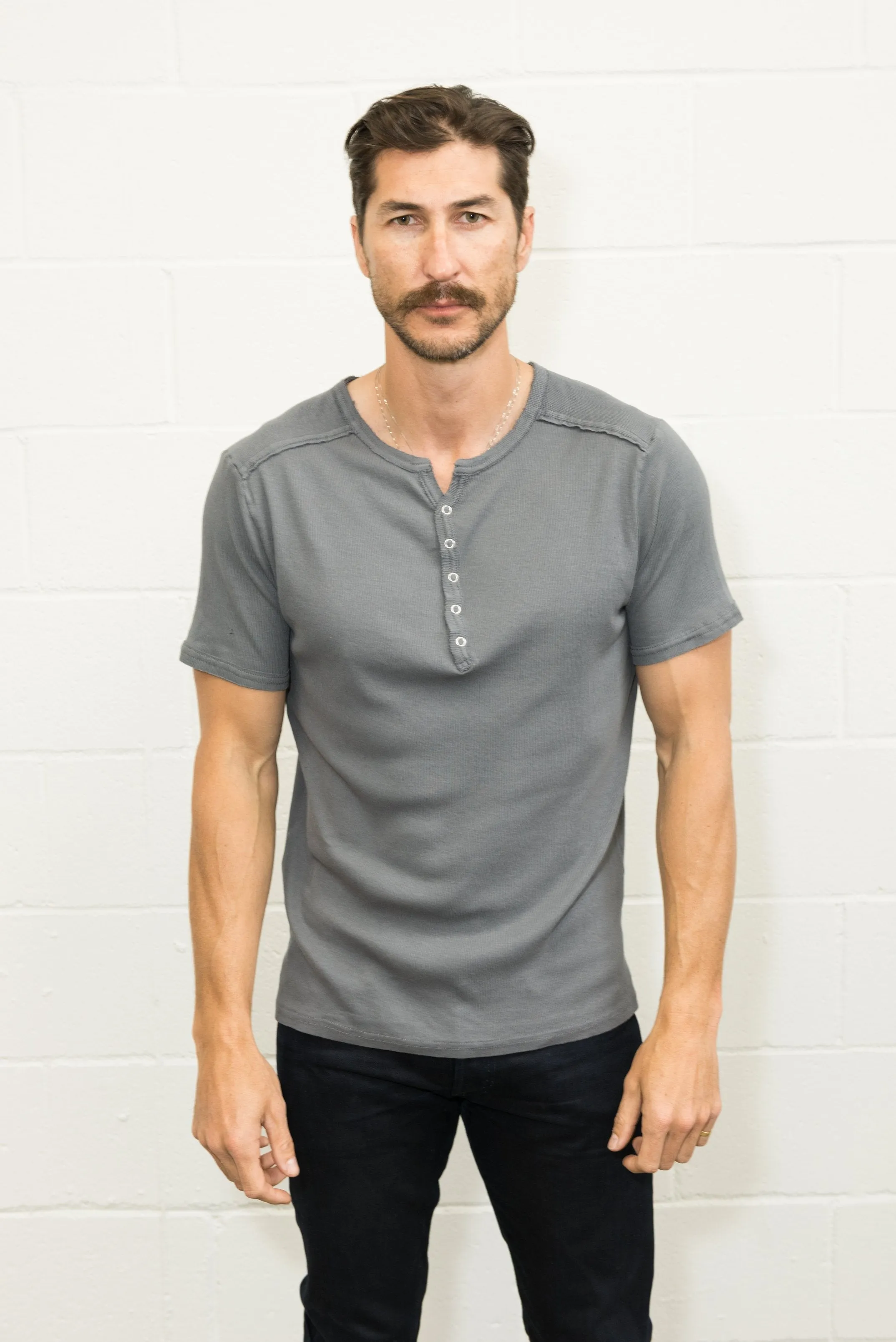 Men's Henley Short Sleeve